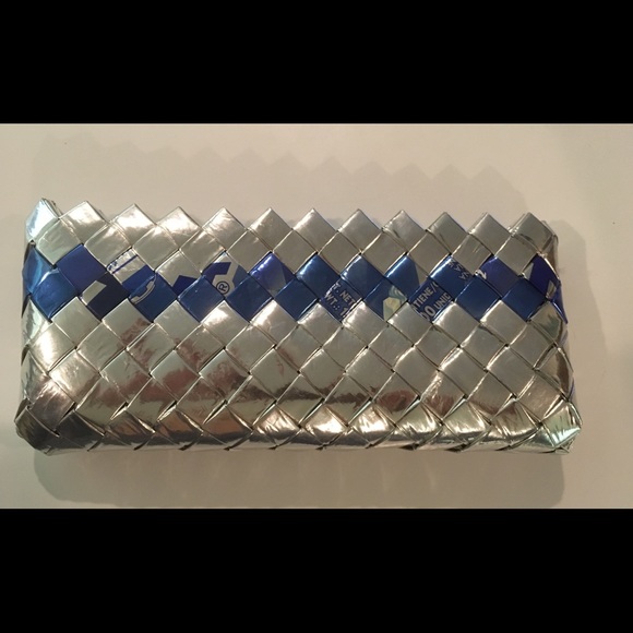 Purse Handmade from Recycled Paper - Picture 1 of 4